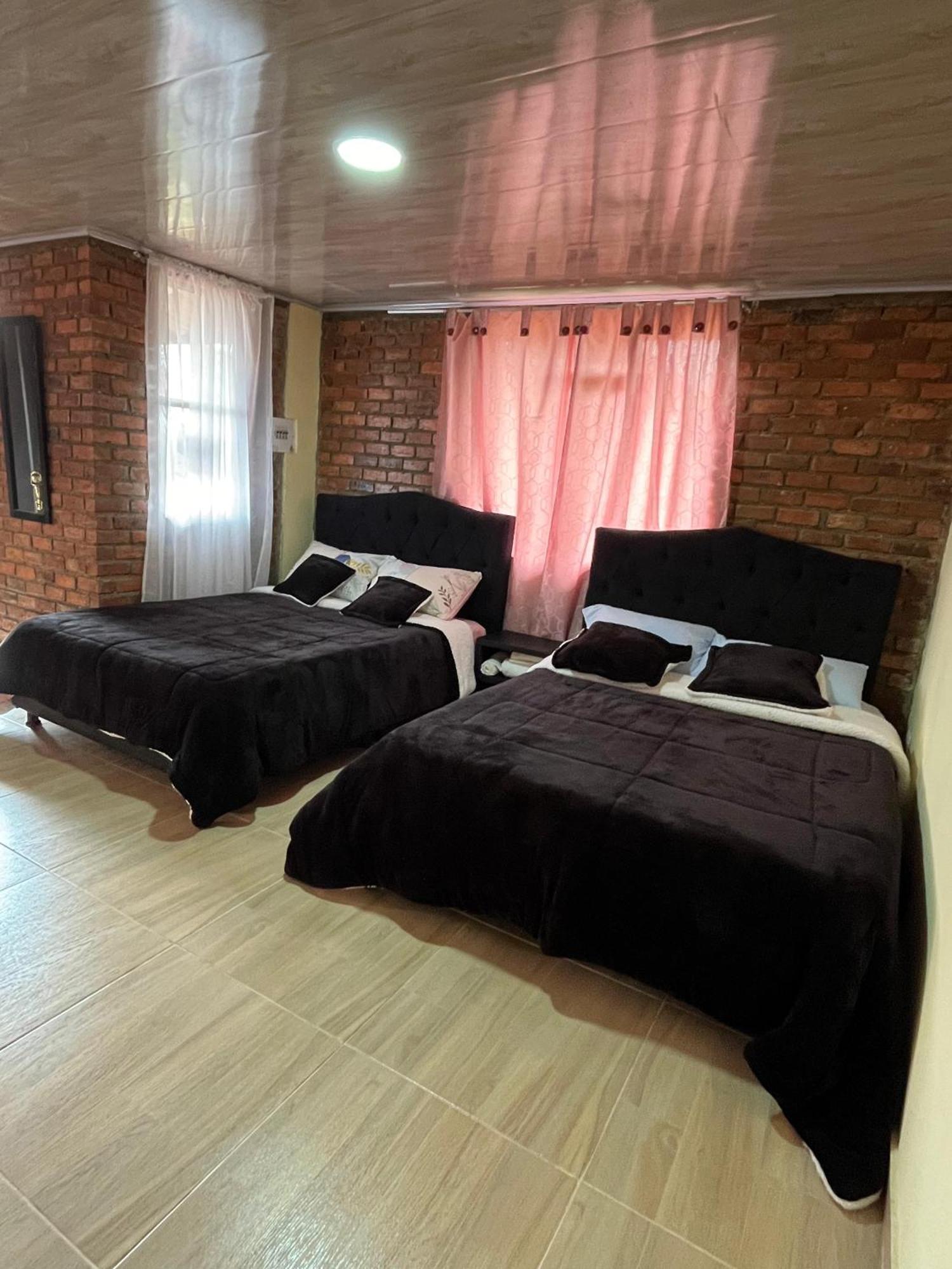Hospedaje Maria Valentina Tota Esterno foto